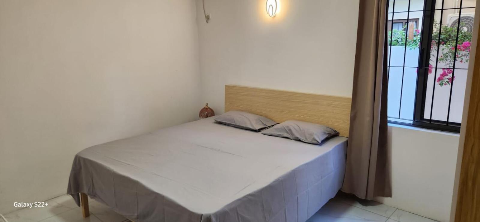 Nayuha Apt B Flic-en-Flacq Exteriör bild